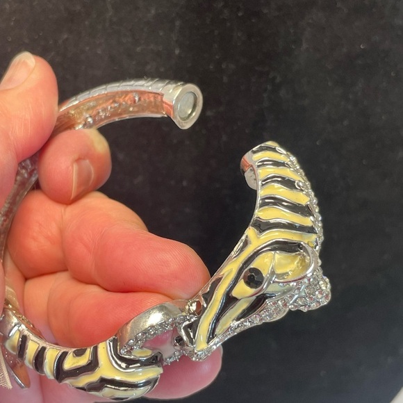Black and White Hinge Bangle Bracelets - Zebra and Animal Print - Picture 6 of 7